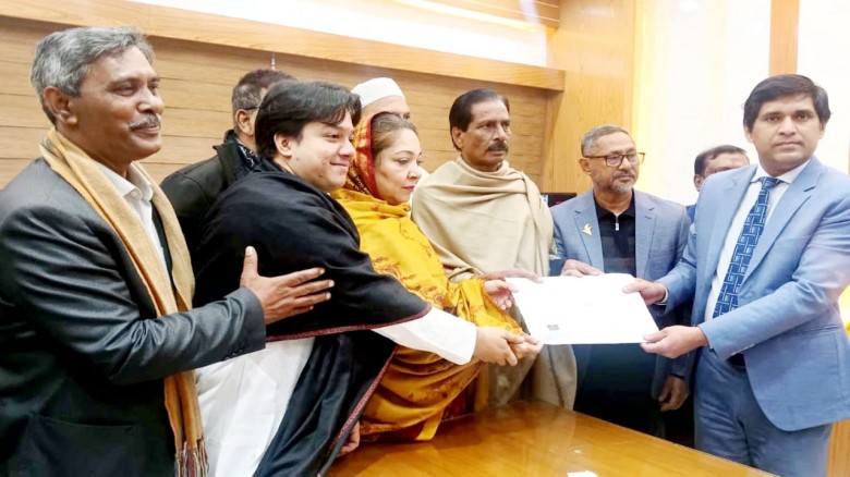 বাগেরহাট-১ আসনের বিএনপি মনোনীত প্রার্থীর মনোনয়নপত্র দাখিল