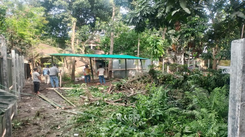 রক্ষকই ভক্ষক নীলফামারীতে প্রশাসনিক ক্ষমতার অপব্যবহারে প্রস্তাবিত ভূমি অফিসের জমি ব্যক্তিগত লীজে