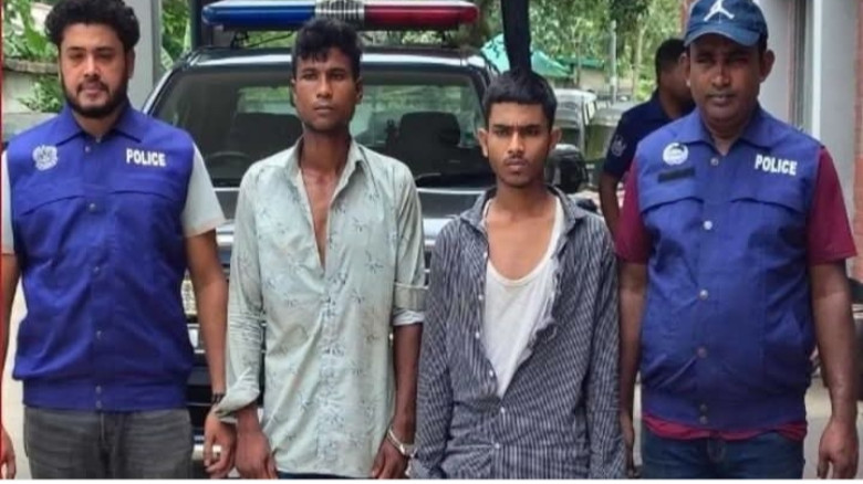 চট্টগ্রামের আনোয়ারা উপজেলায় ২৪ ঘণ্টার মধ্যে সিএনজি ছিনতাই চক্রের দুই সদস্য গ্রেপ্তার করেন পুলিশ