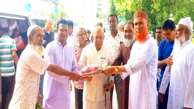 ছবির ক্যাপশন: 
