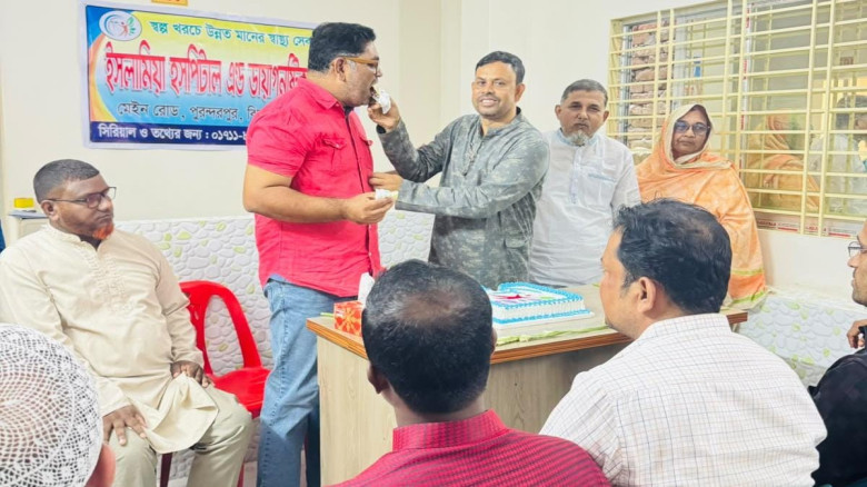 ঝিকরগাছায় ইসলামিয়া হাসপাতালের প্রথম বর্ষপূর্তি উদ্‌যাপন